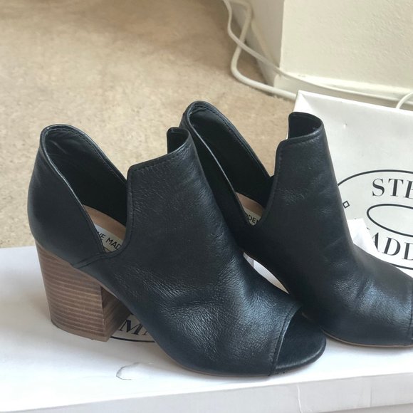 Steve Madden booties - worn once - Picture 1 of 5